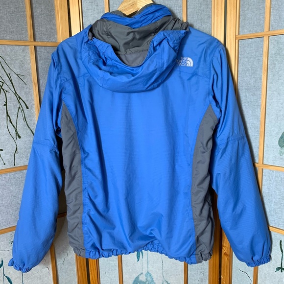 The North Face Blue Windbreaker Jacket. - Picture 3 of 8